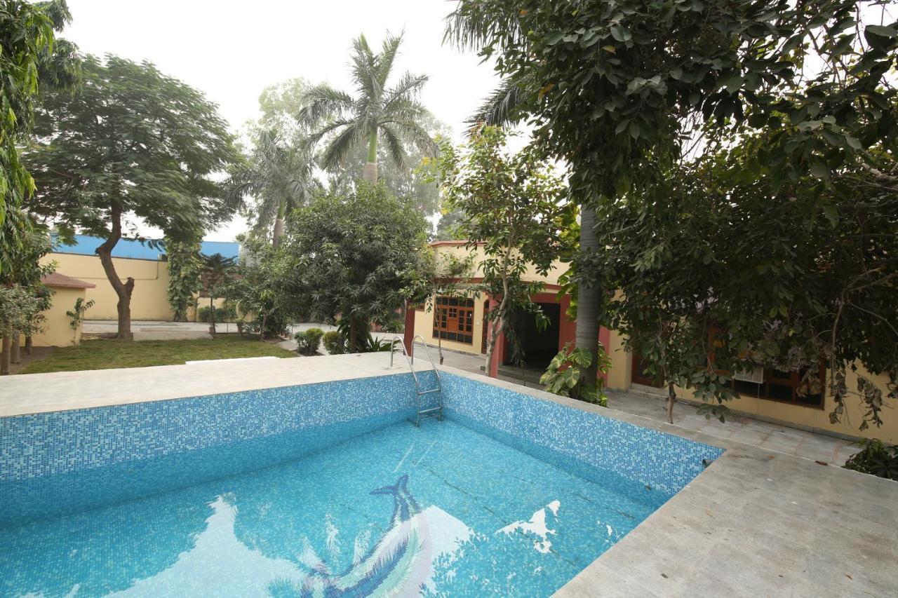 The Karnal Resort Extérieur photo