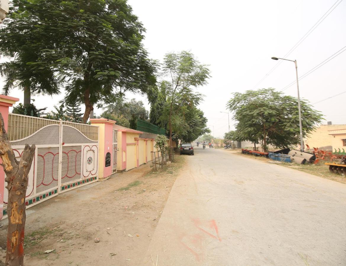 The Karnal Resort Extérieur photo